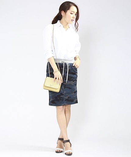 カモフラタイトスカート