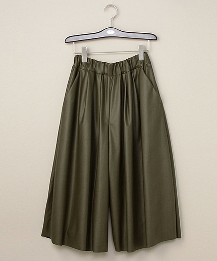 ＜SACRA（サクラ）＞フェイクレザー ガウチョパンツ†