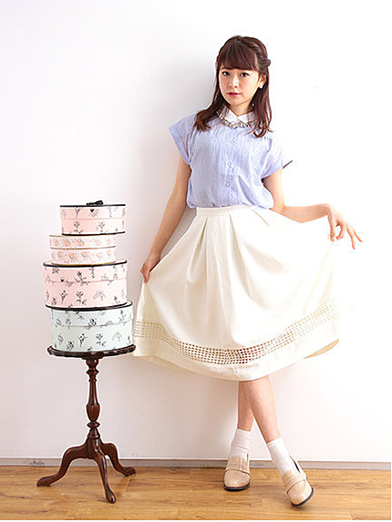 【Special Price】＜WEB限定大きな・小さなサイズ＞レース切り替えタックフレアースカート
