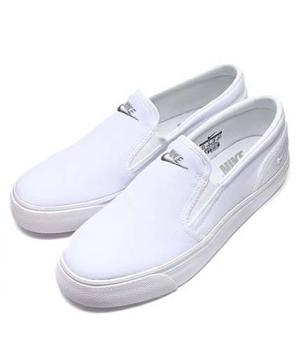 ユニセックス ナイキ トキ スリッポン NIKE TOKI SLIP TXT 724762