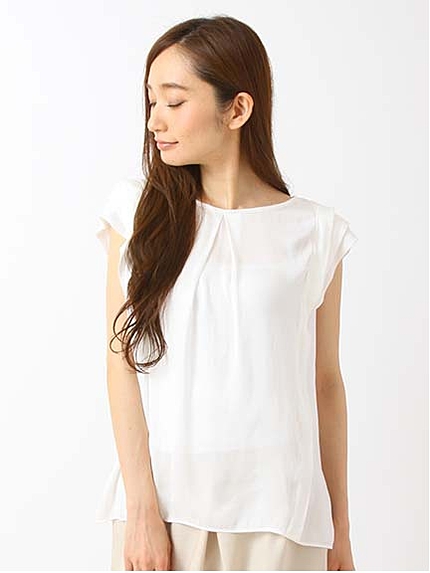 【In Red掲載】タックスリーブブラウス