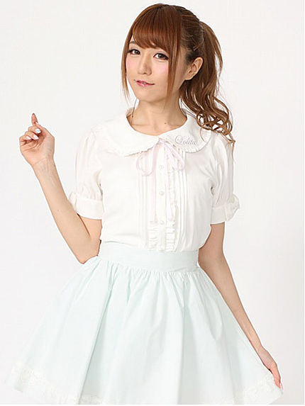 Lolita刺繍ブラウス