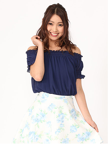 オフショルＴＯＰＳ