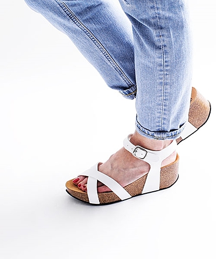 クロスベルトコンフォートサンダル