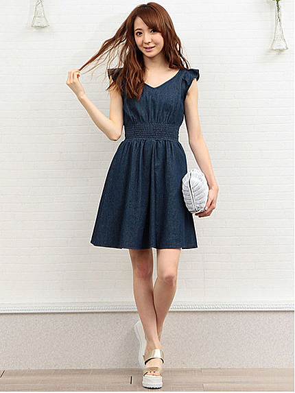 シャーリングデニムワンピース