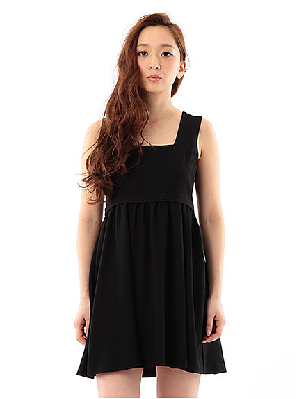 カッティングスクエアワンピース