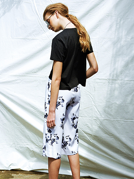 ROUGH SHORT Tシャツ