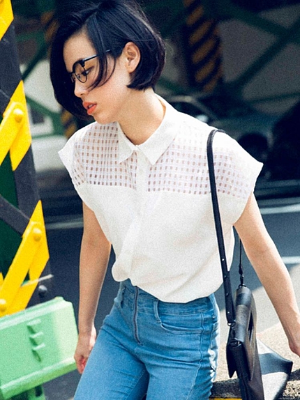 シースルーデコルテチェックシャツ