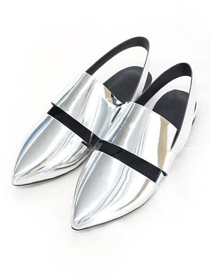 メタリックシルバーサンダル