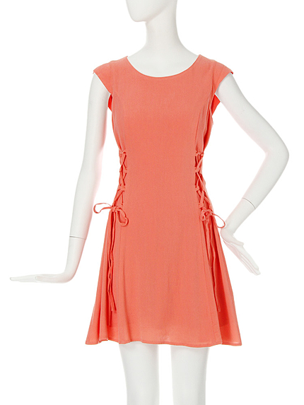 【FEMININE】レースアップワンピース