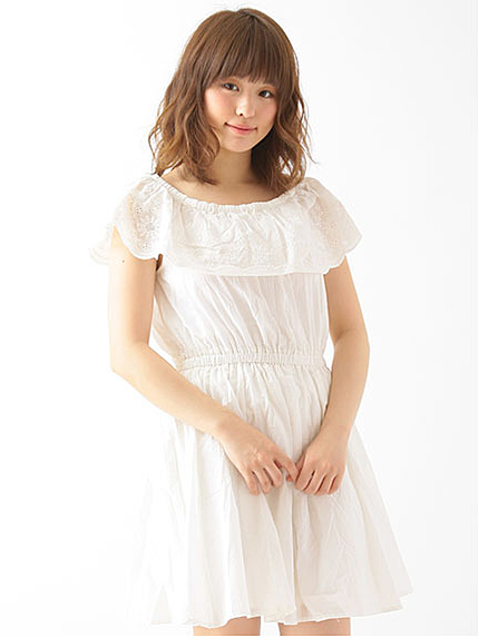 【Special Price】レース刺繍オフショルワンピース