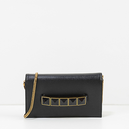 スタッズ付ディテールクラッチ / STUDDED DETAIL CLUTCH