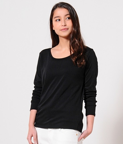 ラウンドネック長袖Tシャツ