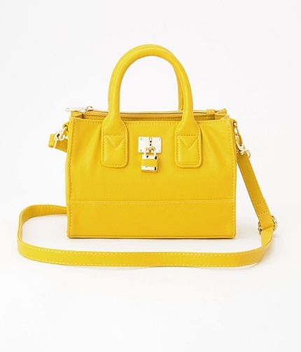 ★7/3ヒルナンデス!でご紹介★ 【2WAY】キー付きミニショルダーバッグ