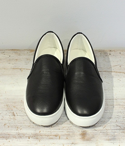 レザースニーカー