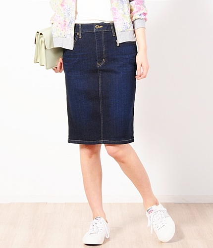 ブルーデニムタイトスカート