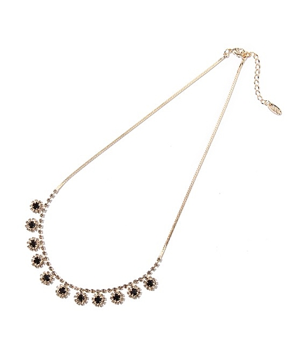 ラウンドビジューネックレス