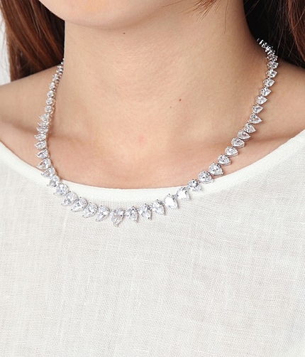 【IVORY&Co】クリスタルアクセサリー3点SET(ネックレス&ピアス&ブレスレット)