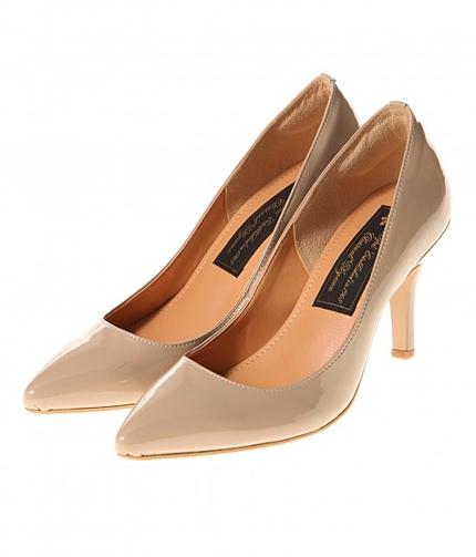 【Oggi7月号掲載】 プレーンポインテッドパンプス