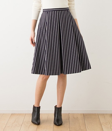 ストライプタックフレアースカート