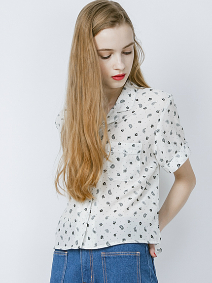 ペイズリーフラワーブラウス