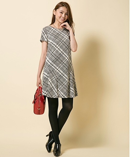 バイカラーチェックポンチプリントワンピース