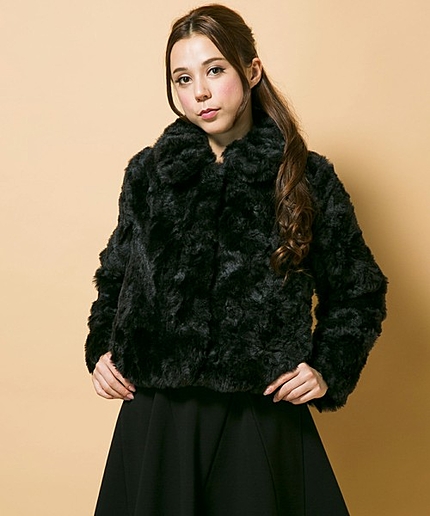 フェイクファーコート