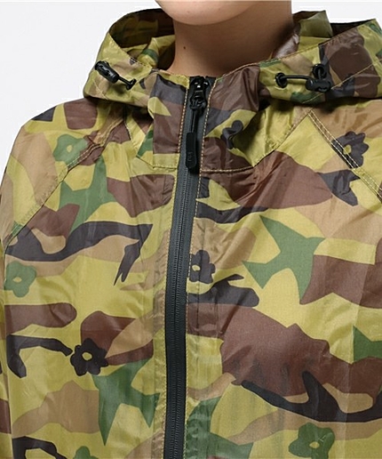 Kiu ﾚｲﾝｱｳﾀｰ