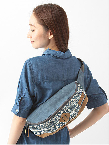 【DAKINE】CRESCENT ヒップバッグ