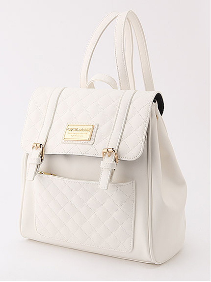 ロゴプレート付きキルティングリュック