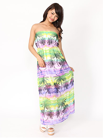 リゾートプリント柄ベアマキシワンピース