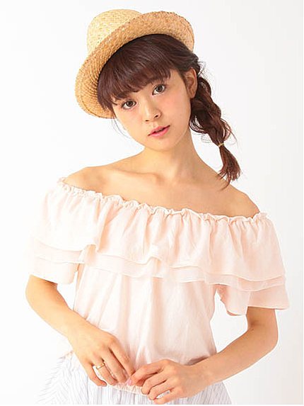 オフショルダープルオーバー