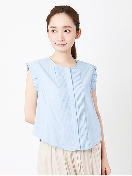 タック×フリルブラウス