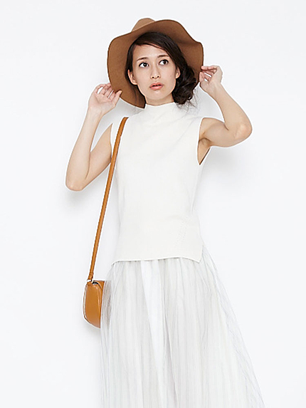 【DUO】 ボトルネックSIMPLEノースリーブニット