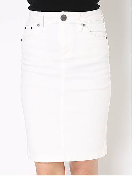 タイトホワイトデニムスカート