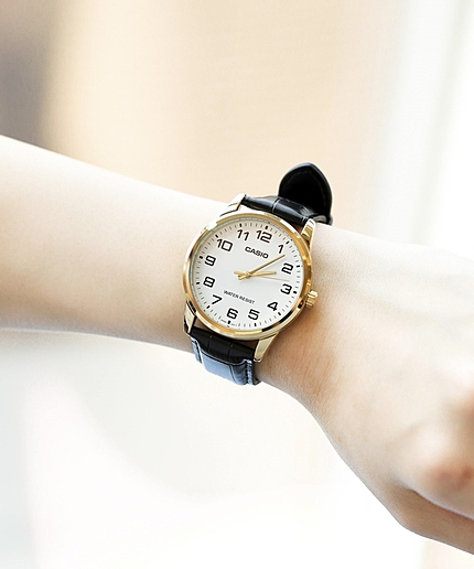 CASIO クラシックアナログウォッチ-M