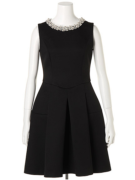 【Apuweiser Luxe】襟ぐりビジューハイフォルムワンピース