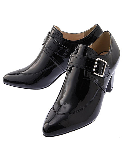 ベルト付きブーティー