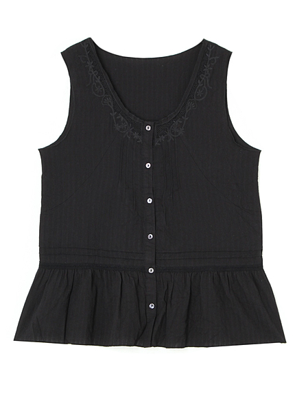 カッティングレースノースリブラウス