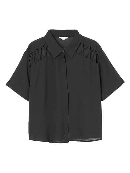 カットワークシャツ