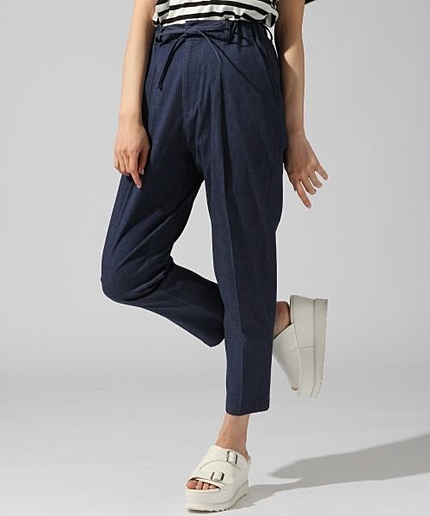 テーパードイージーパンツ