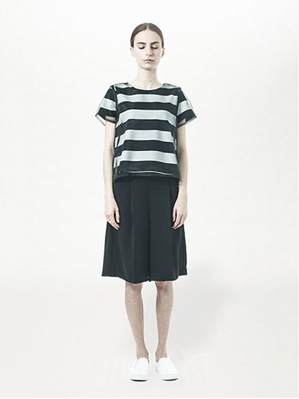 ボーダーオーガンジー半袖プルオーバー