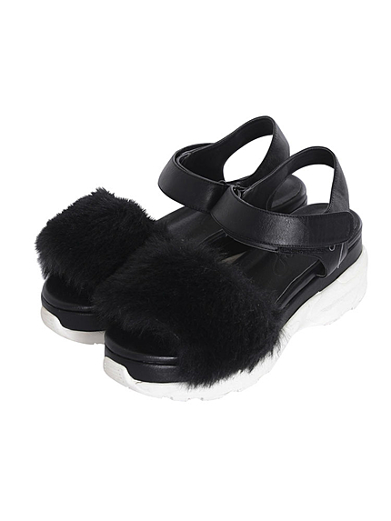 ファーサンダル