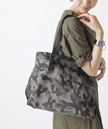 クラッチBag付カモフラトート