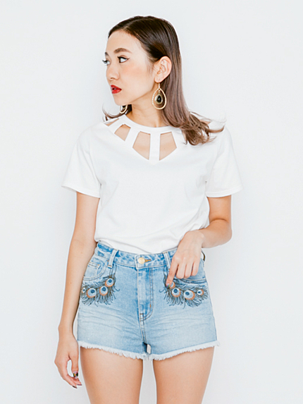 VカットアウトTシャツ