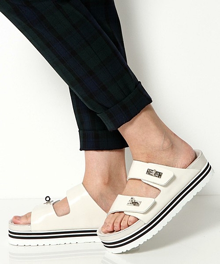 ＜Pippichic（ピッピシック）＞ 2ベルト ストラップサンダル15SS■■■