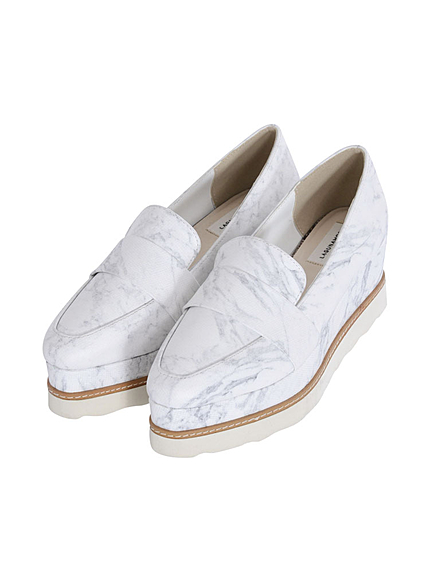 プラットフォームローファー