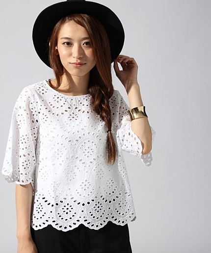 【ブラックのみ予約受付中】カットワークレースブラウス