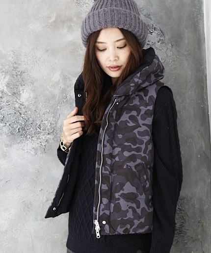 リバーシブルダウンベスト