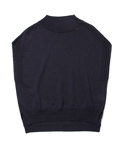 ノースリハイネックプルオーバー